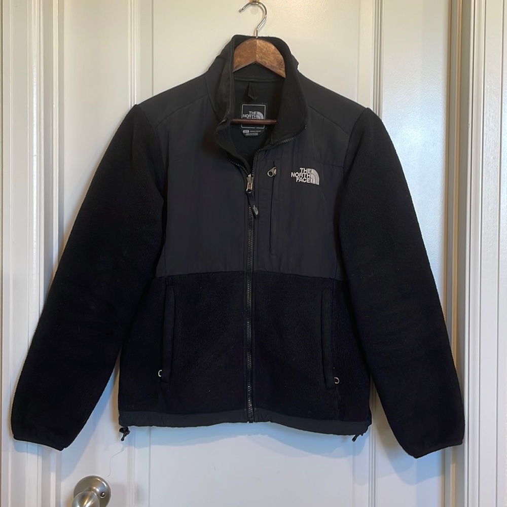 The North Face Women’s Denali Zip-up Fleece Jacket in Black